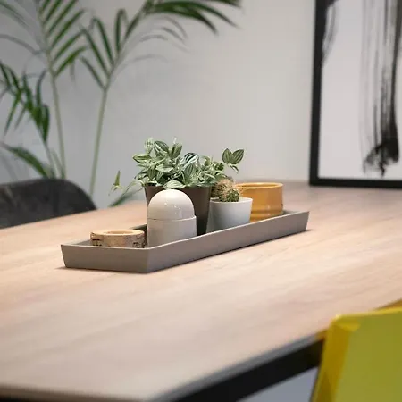 Sentrumsvegen - Private In *