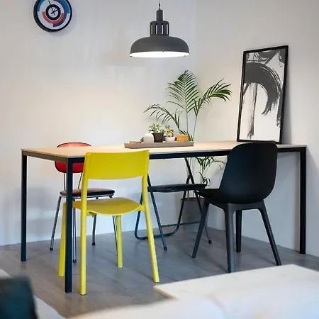 Sentrumsvegen - Private In Leilighet
